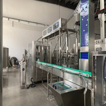 Pure water 3 in 1 filling machine with cap sterilizer